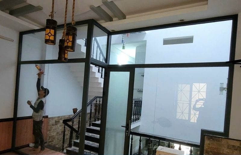 Vách nhôm xingfa kính cường lực cố định chuẩn nhất