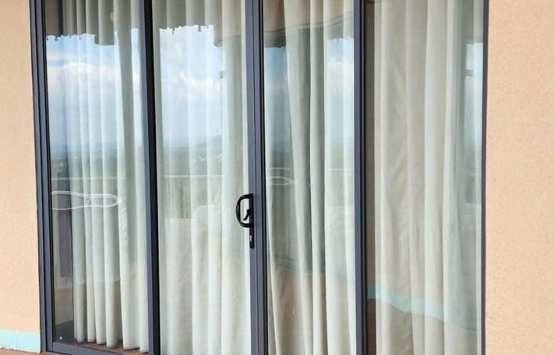 Vách kính cường lực cách âm cách nhiệt THỢ GIỎI giá SIÊU RẺ