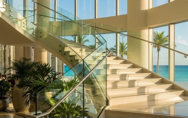 Lắp đặt lan can kính cho khu nghỉ mát cao cấp THỢ GIỎI tại Đà Nẵng