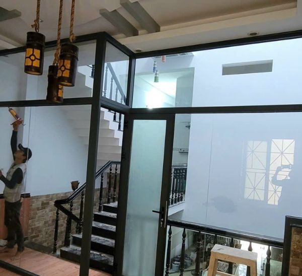 Vách nhôm xingfa kính cường lực cố định chuẩn nhất