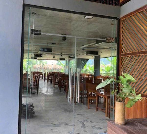 Cửa kính mở quay 2 cánh chính hãng CAO CẤP tại Đà Nẵng