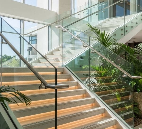 Lắp đặt lan can kính cho khu nghỉ mát cao cấp THỢ GIỎI tại Đà Nẵng