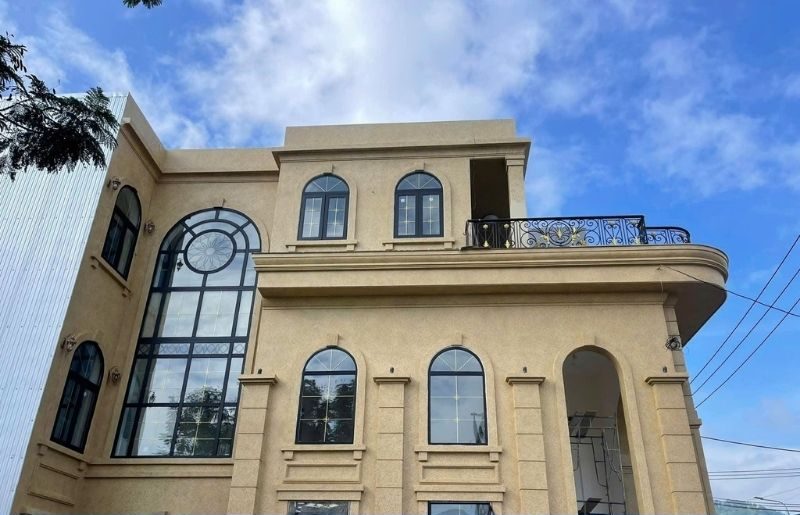 Vách kính cường lực mặt tiền trọn gói GIÁ RẺ tại Đà Nẵng