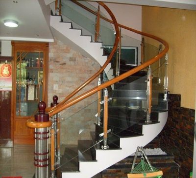 Lan can kính giả gỗ tay vịn cao cấp