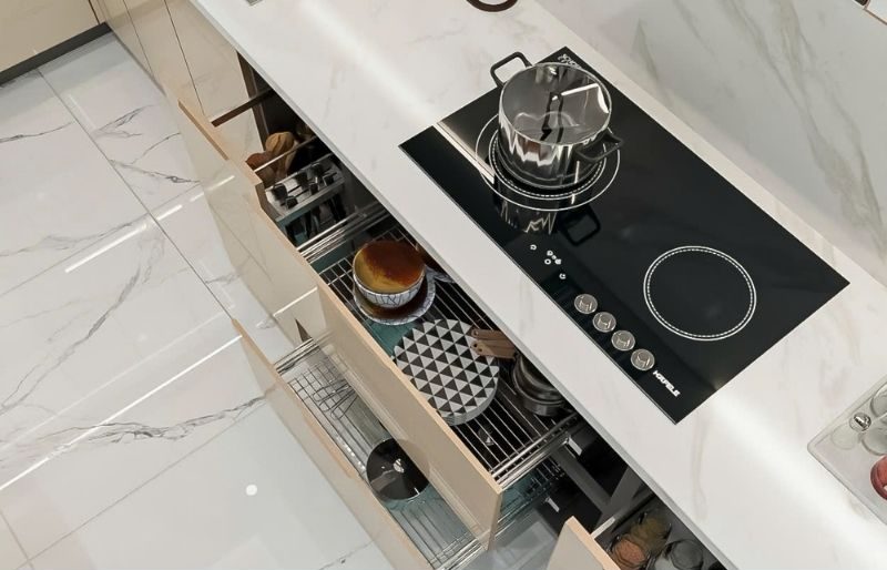 Báo giá tủ bếp nhôm cánh kính mới nhất 2025