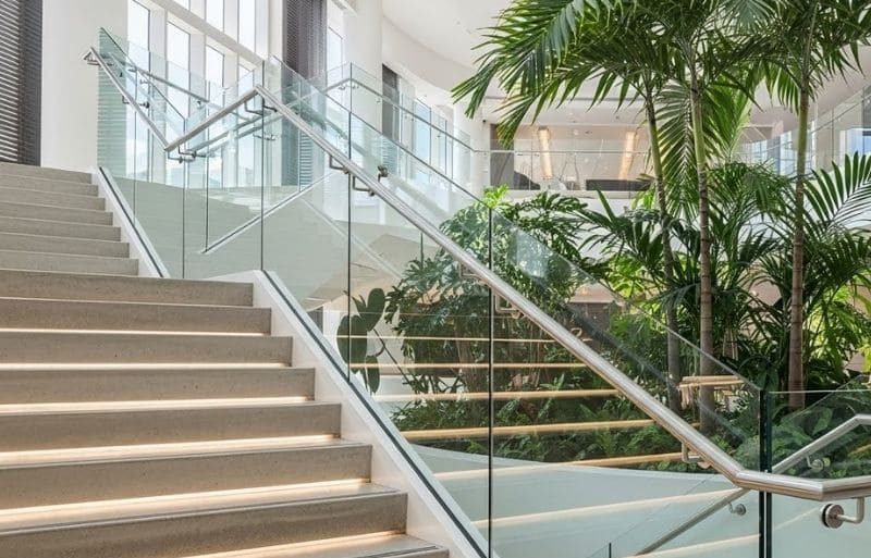 Lắp đặt lan can kính cho khu nghỉ mát cao cấp THỢ GIỎI tại Đà Nẵng