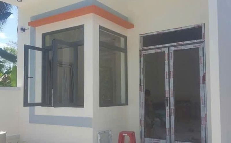 Cửa đi 2 cánh mở quay nhôm Xingfa ĐẸP tại Đà Nẵng