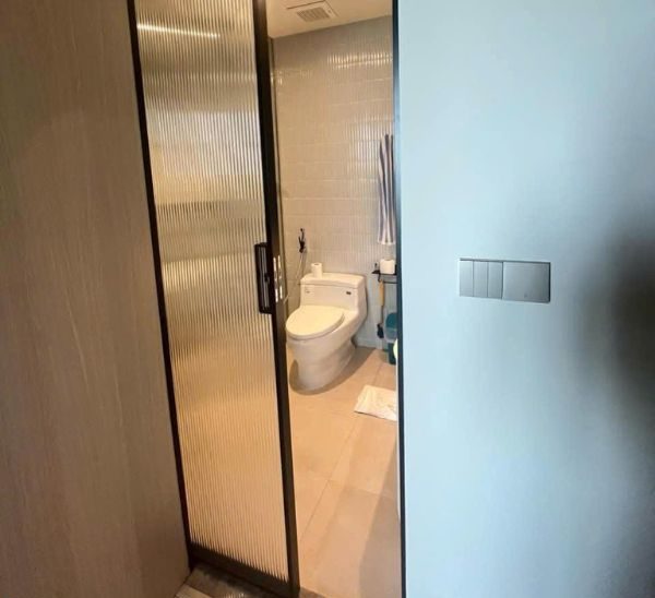 Cửa trượt slim 1 cánh không ray dưới GIÁ RẺ tại Đà Nẵng