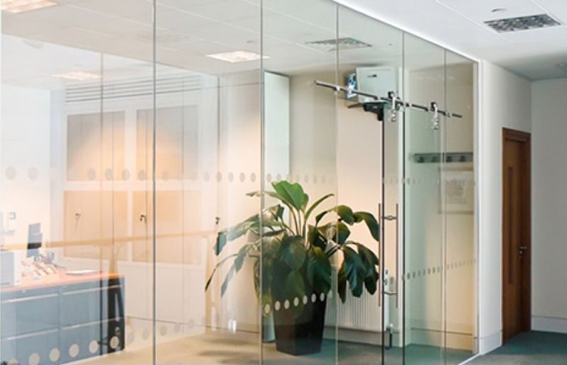 Cửa kính lùa 2 cánh cường lực được ưa chuộng nhất hiện nay