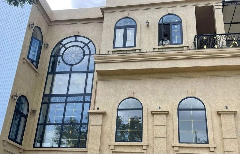 Vách kính cường lực mặt tiền trọn gói GIÁ RẺ tại Đà Nẵng