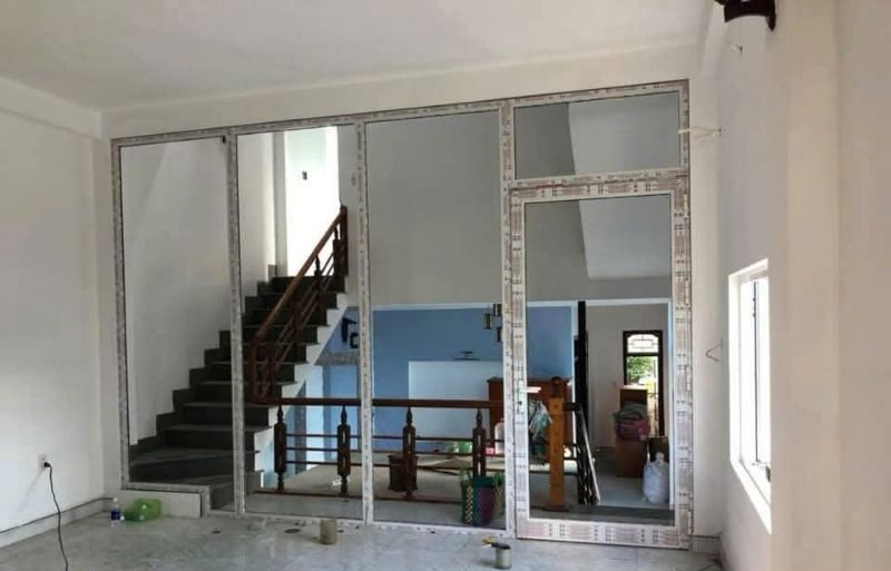 Vách nhôm xingfa kính cường lực cố định chuẩn nhất